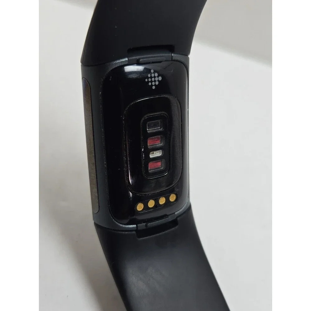 Fitbit Charge 5 FB423 Fitness Tracker GPS Heart Monitor Watch IP68 - Read